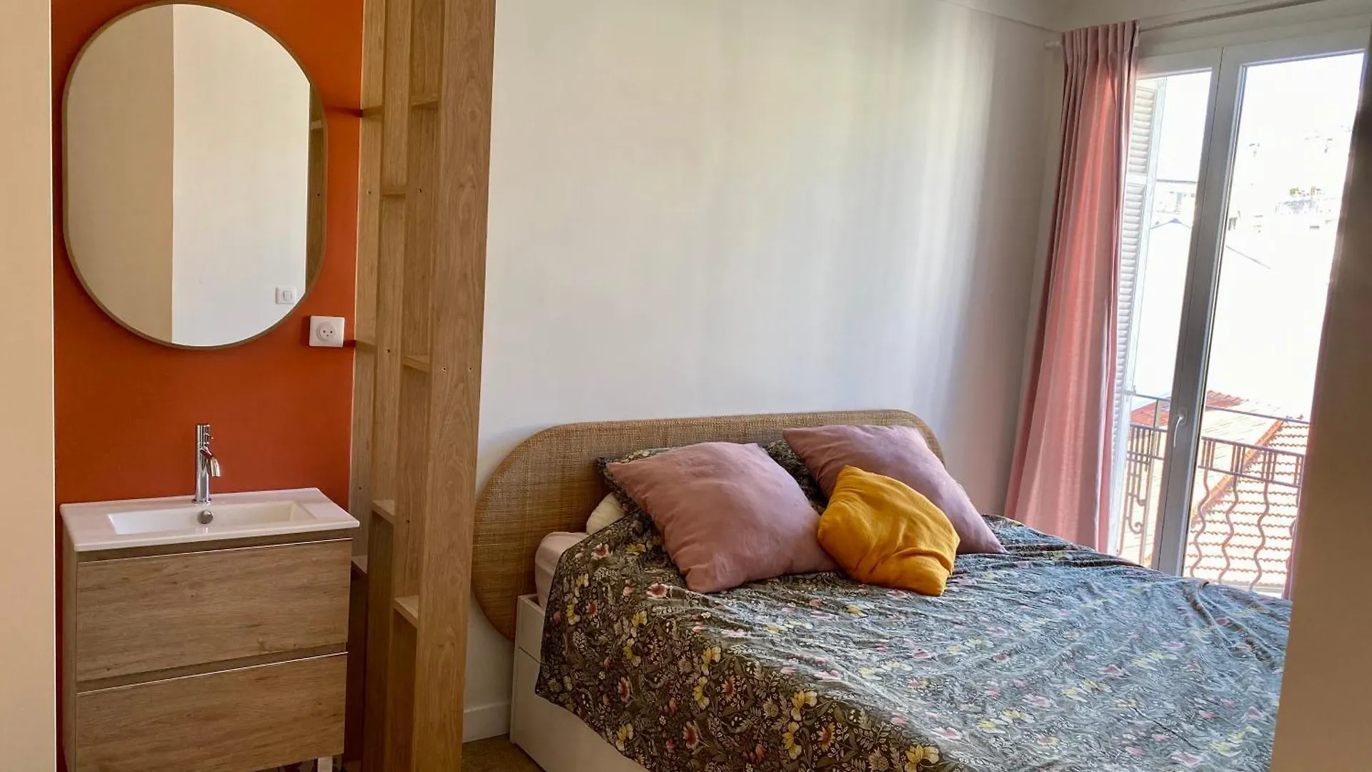 Apartment Casa Cheppio Appartement Coeur Antibes France